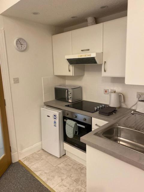 Glenfinnan - Two Bedroom Apartment Dunfermline Extérieur photo
