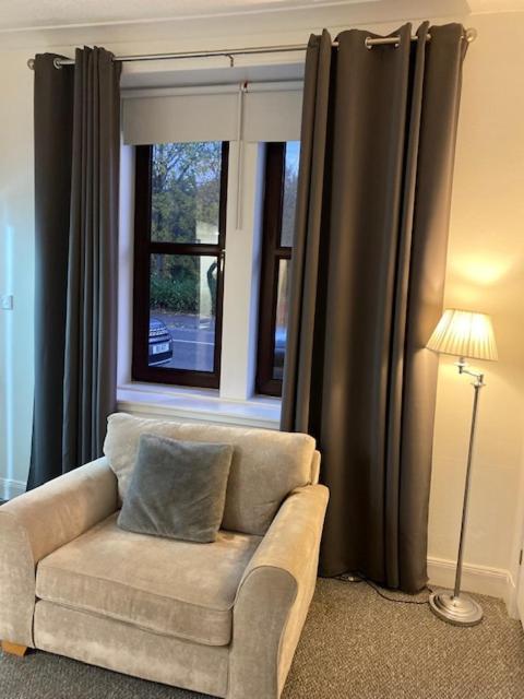 Glenfinnan - Two Bedroom Apartment Dunfermline Extérieur photo